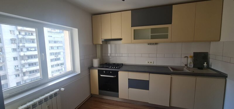 Muncii, Decebal, Alba Iulia, metrou la 3 minute, 3 camere decomandat, parcare.