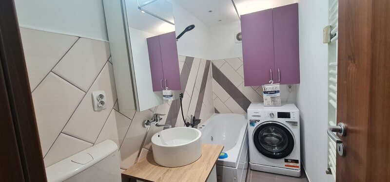 Muncii, Decebal, Alba Iulia, metrou la 3 minute, 3 camere decomandat, parcare.